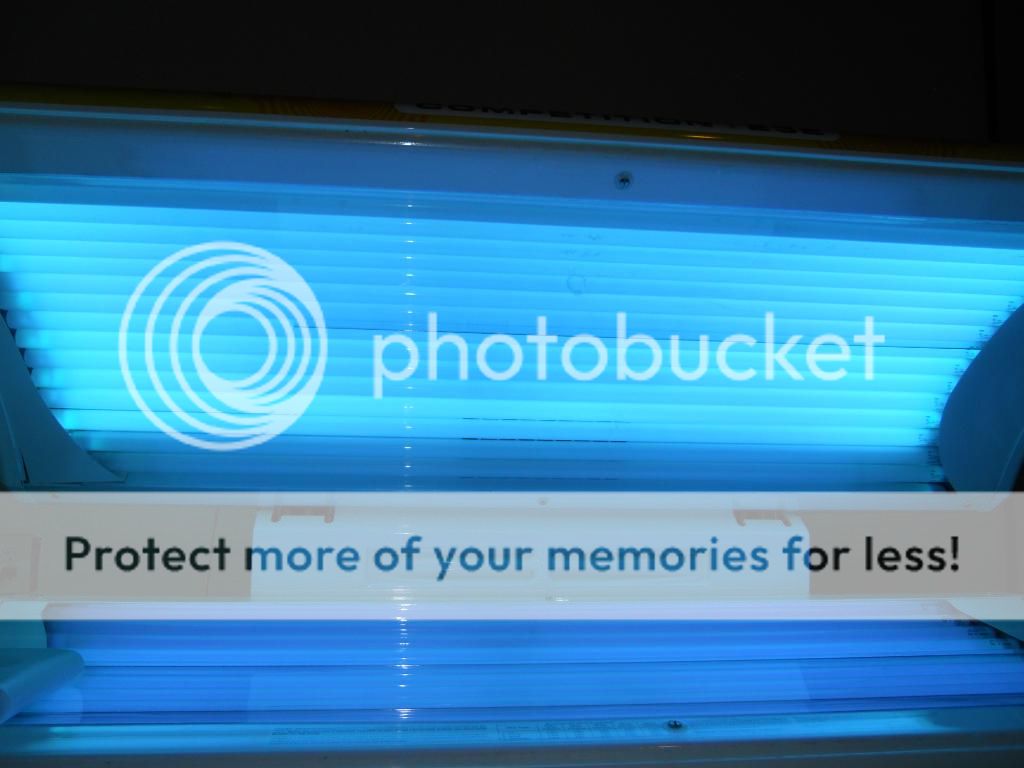 Commercial Tanning Bed 10 Min Sundash Competition 232 PF w Facials NO